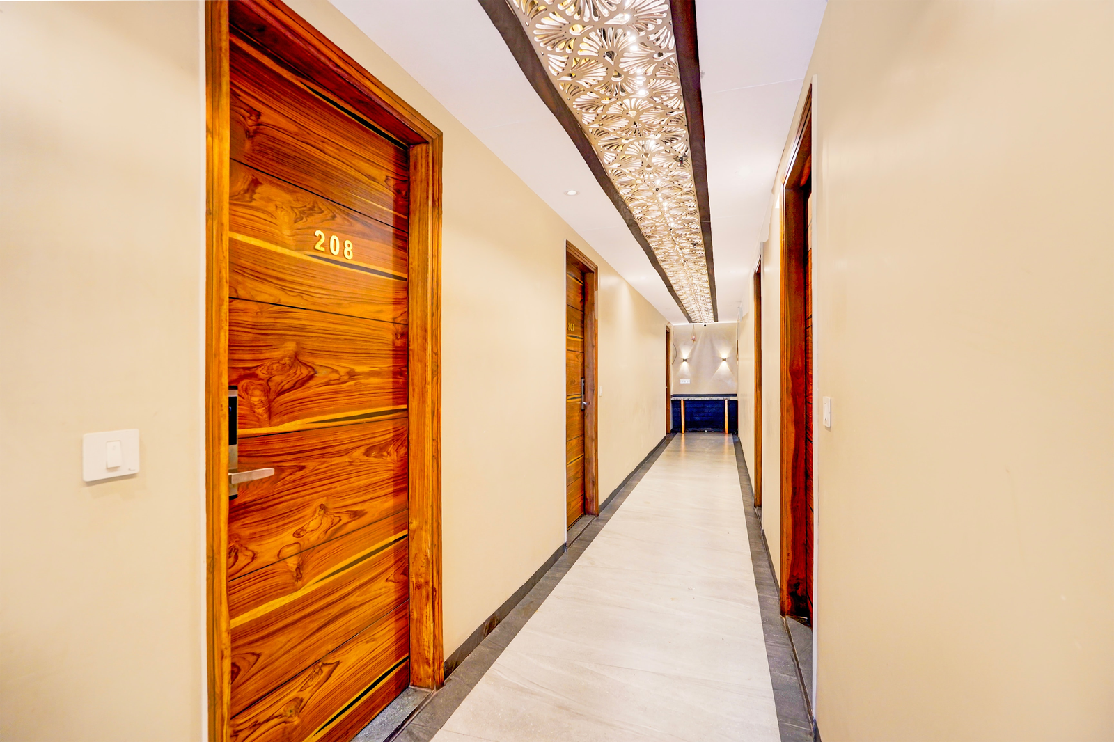 super townhouse oak sector 116 noida