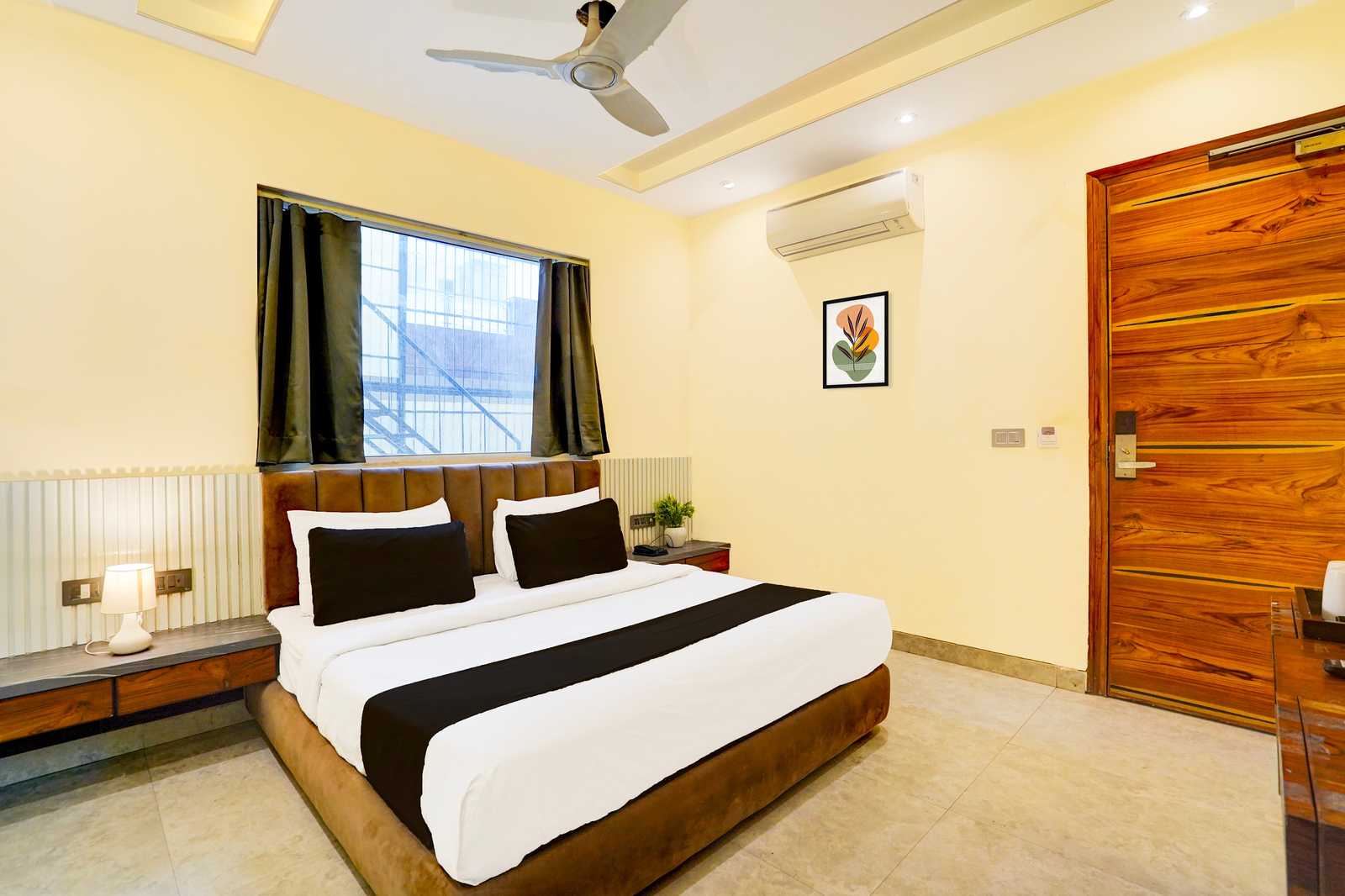 super townhouse oak sector 116 noida