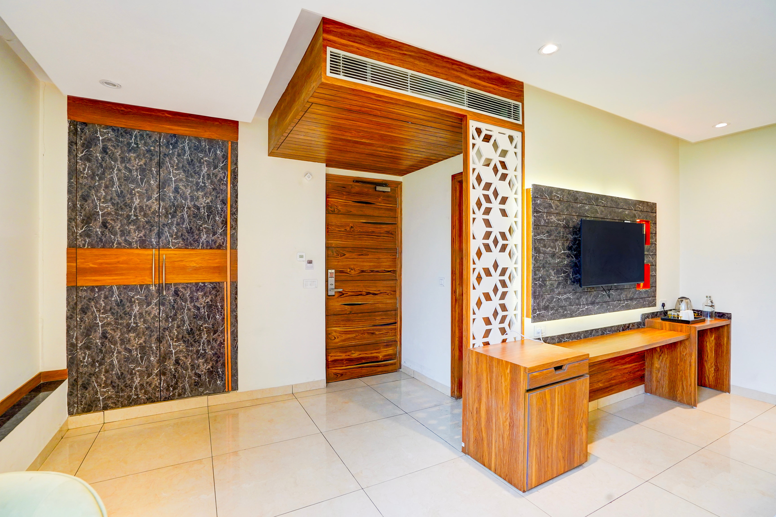 super townhouse oak sector 116 noida