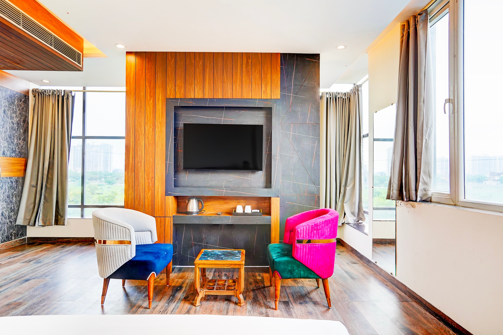 super townhouse oak sector 116 noida