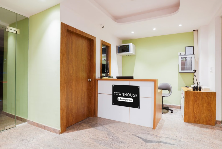 elite stays near prestige shanti niketan
