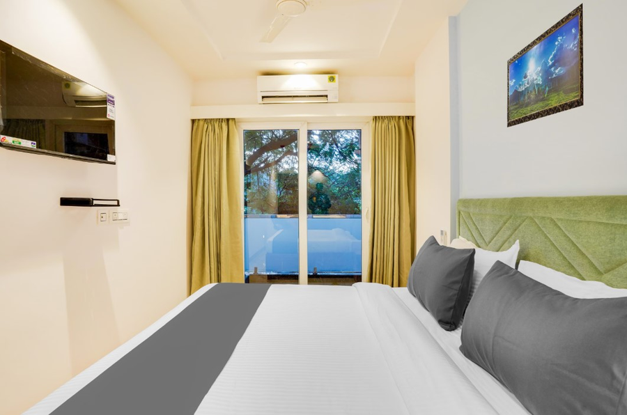 elite stays near prestige shanti niketan