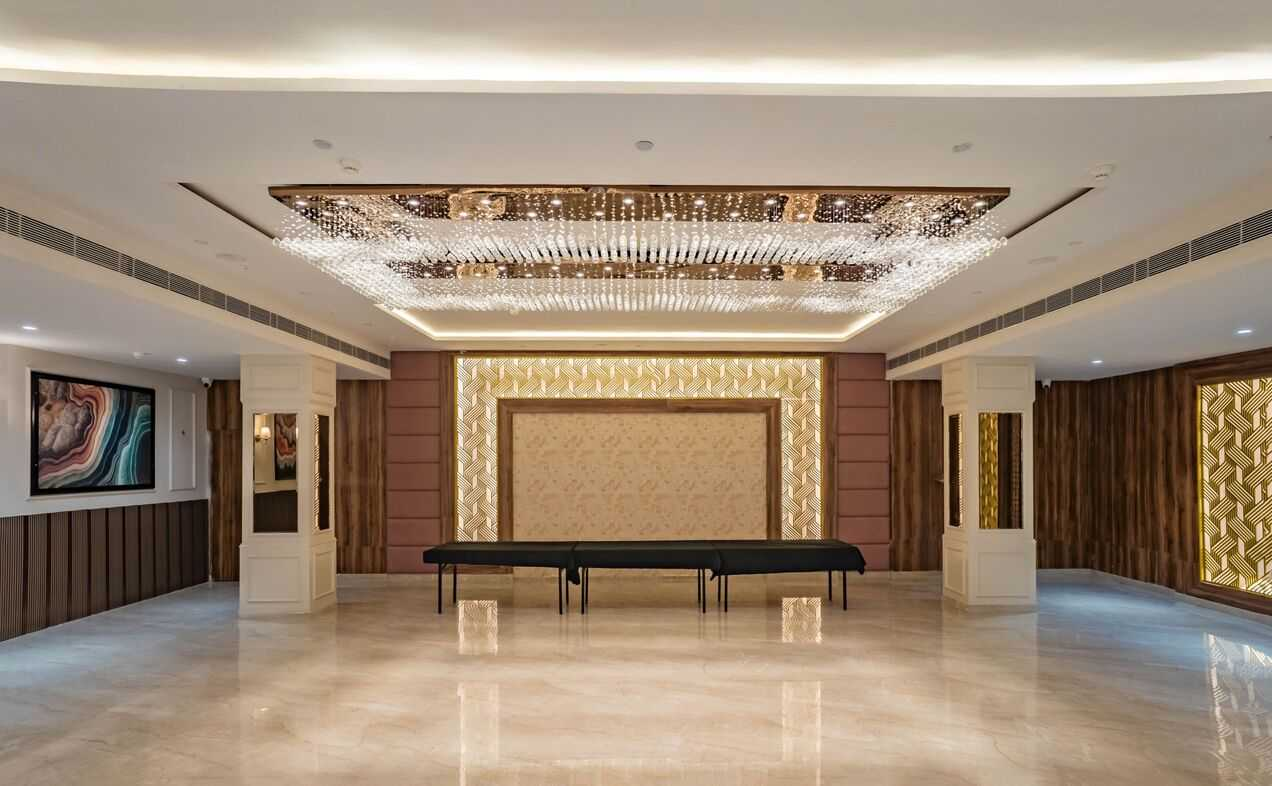 clubhouse hotel mohali