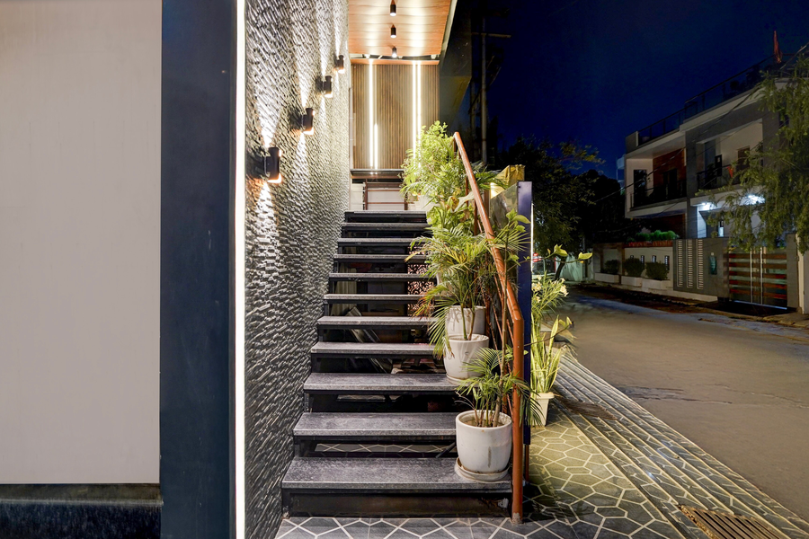 townhouse oak arvindo park indira nagar formerly rama inn