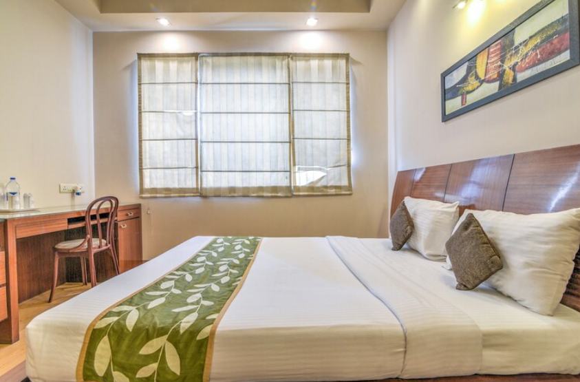 enkay suites dlf cybercity