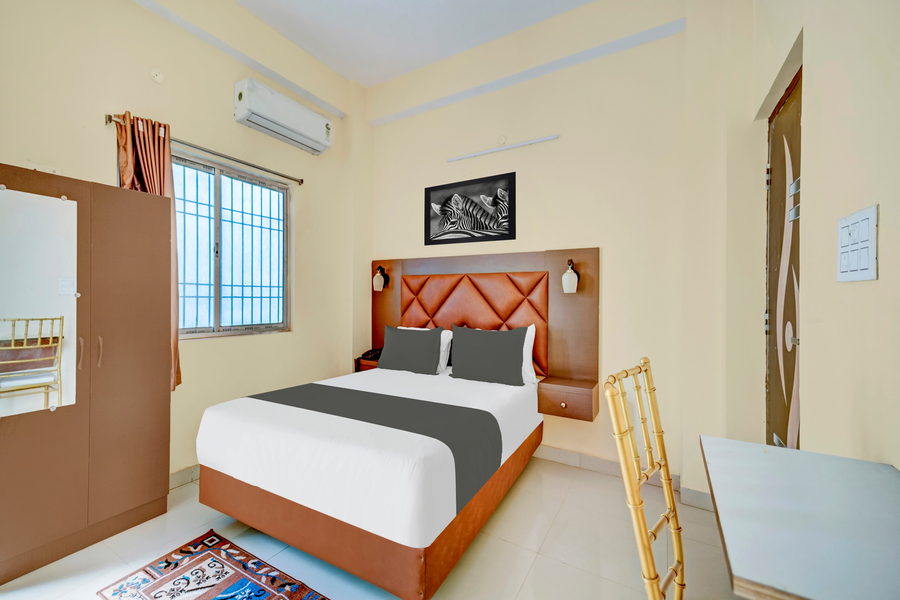 super townhouse anisabad near mahavir sansthan