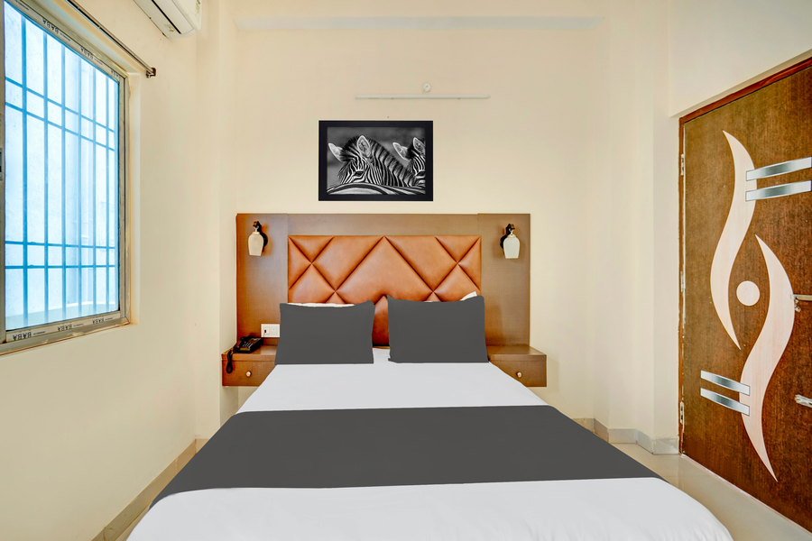 super townhouse anisabad near mahavir sansthan