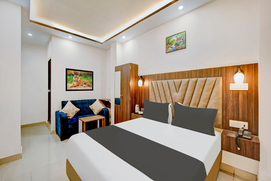 super townhouse anisabad near mahavir sansthan