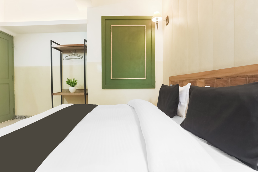 cozy stays near pacific mall rajpur dehradun