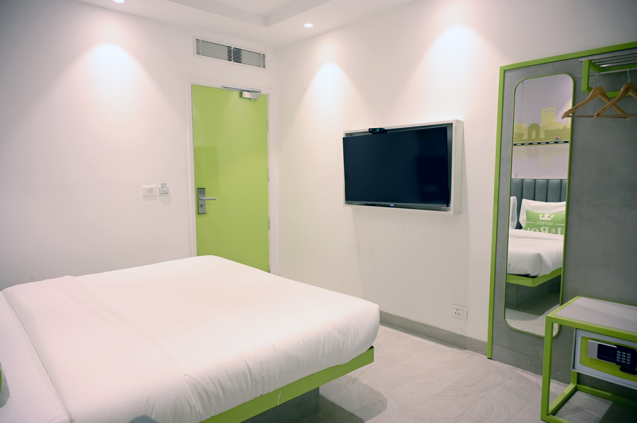 Hotel Le Roi Express Karol Bagh,Civil Lines,3 star