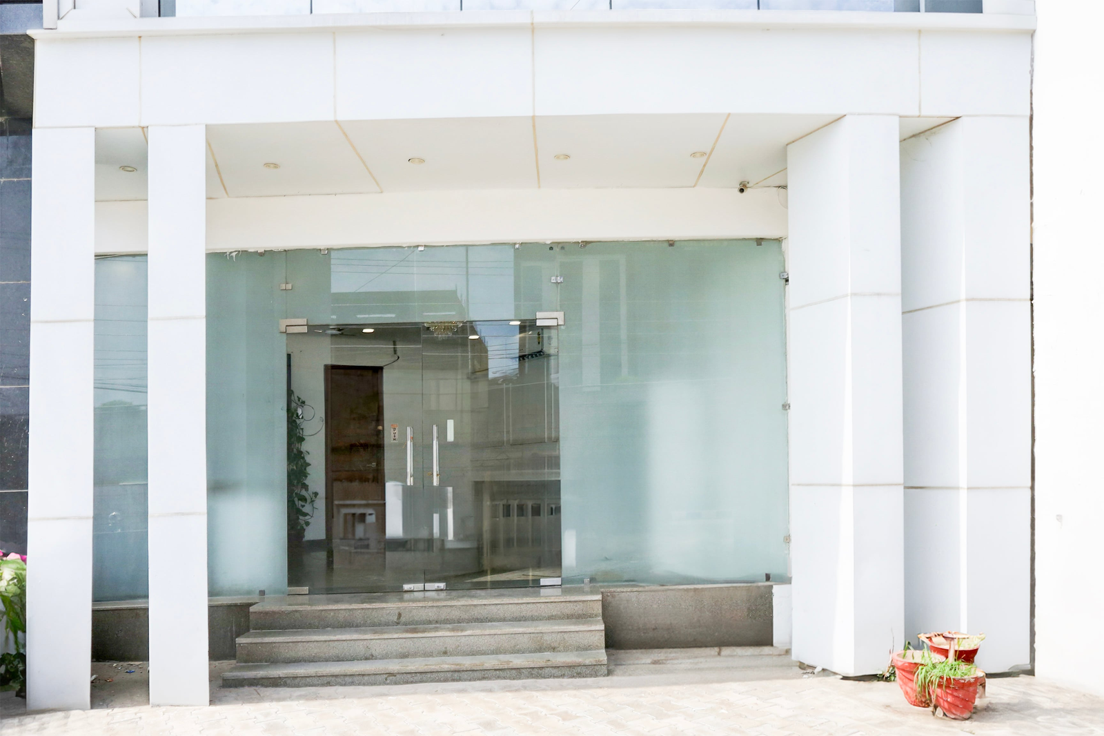 Super Townhouse Eden Garden Zirakpur,ZIRAKPUR PANCHKULA KALKA HIGHWAY,4 star