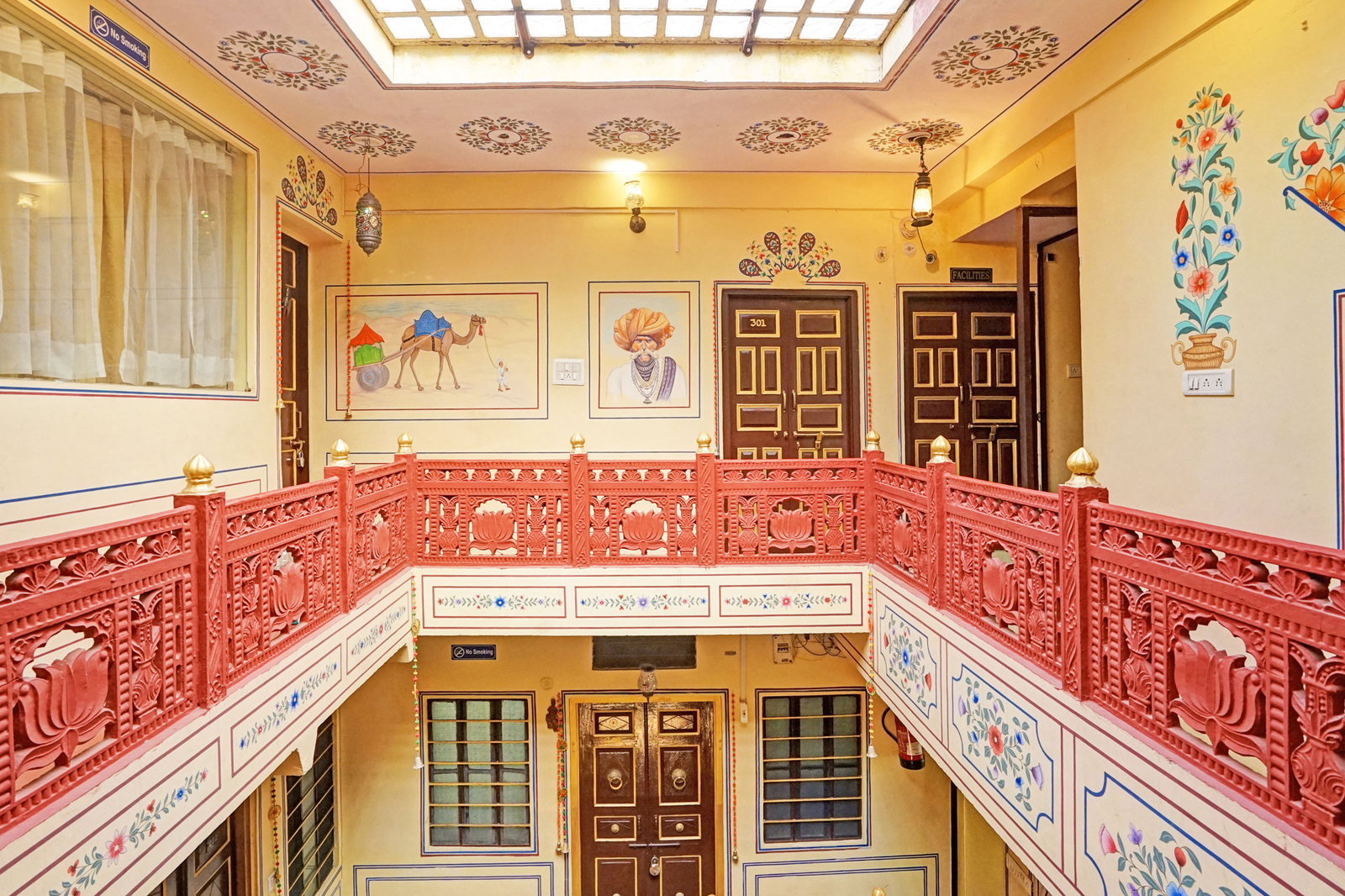 Hotel Khandaka Mahal,Hawa Sadak,3 star