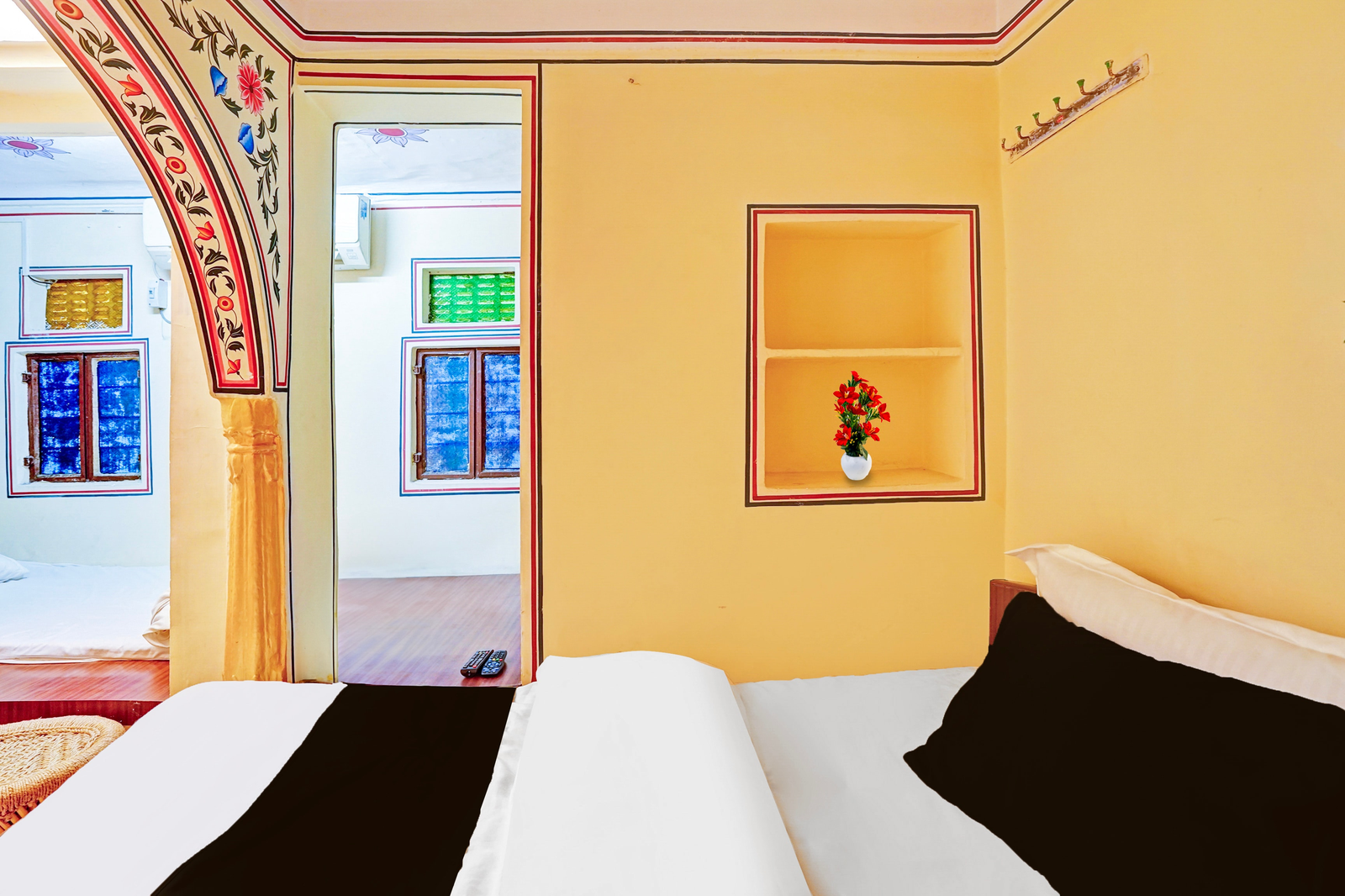 hotel khandaka mahal