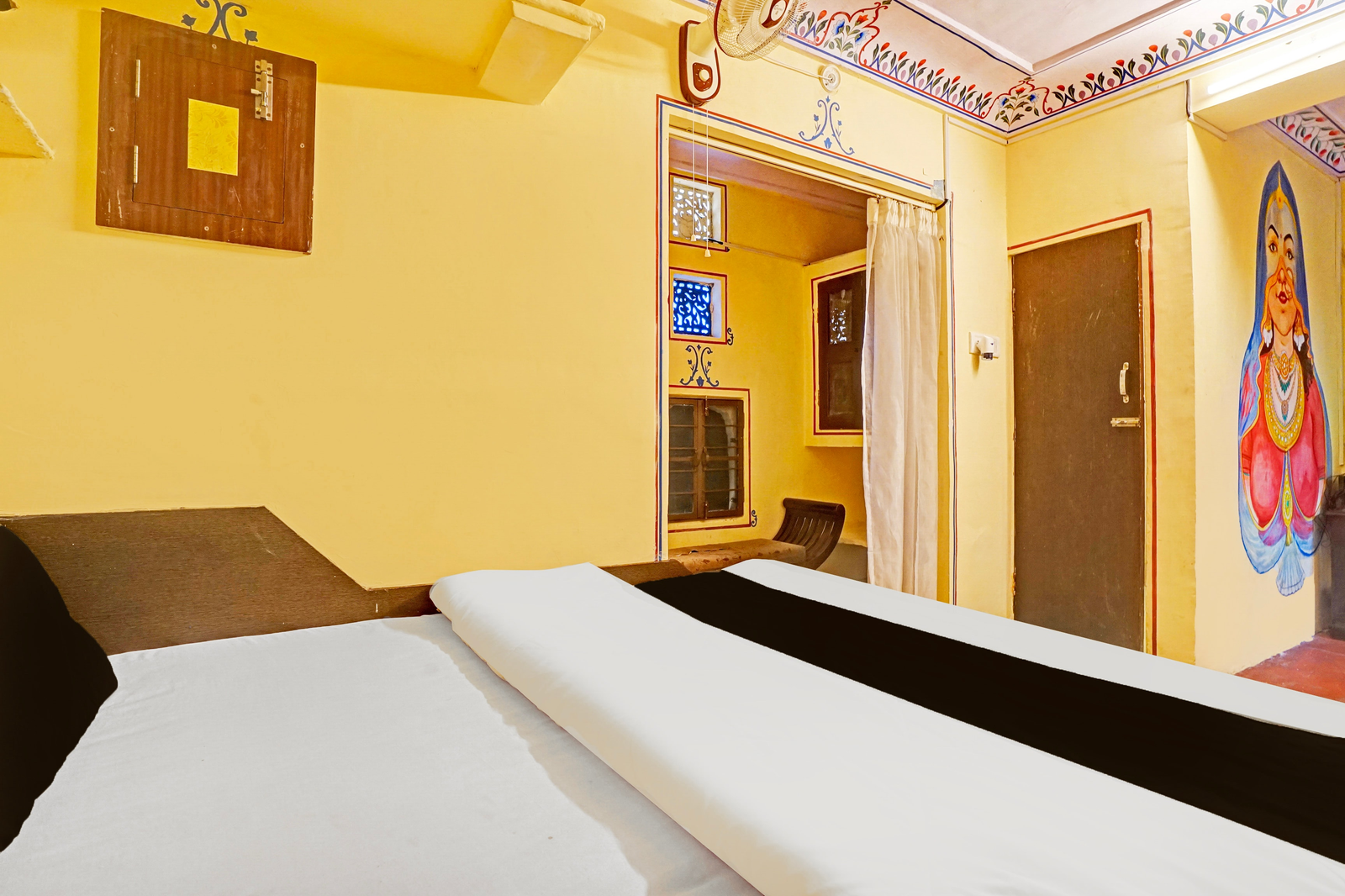 hotel khandaka mahal
