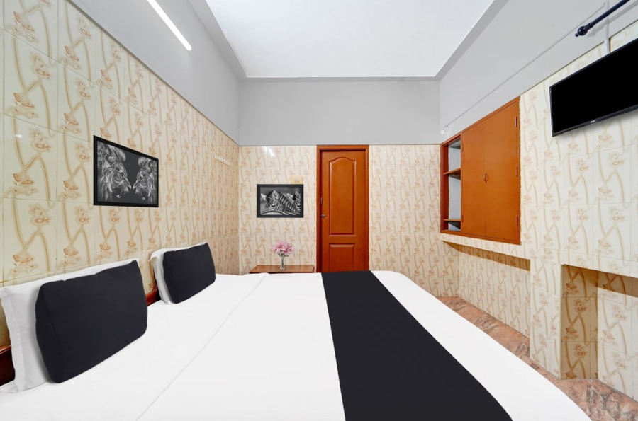 super hotel o tiruppur near railway station