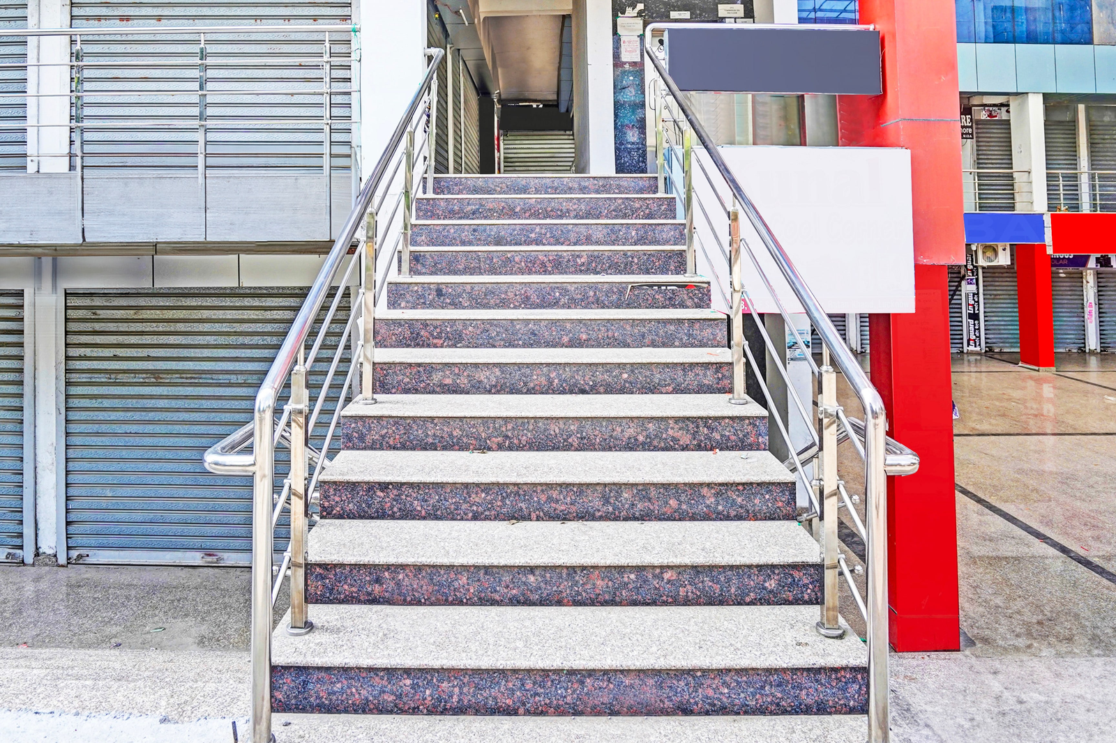 Super Townhouse Mukut Bazar,CHAUDHARY CHARAN SINGH INTERNATIONAL AIRPORT,3 star