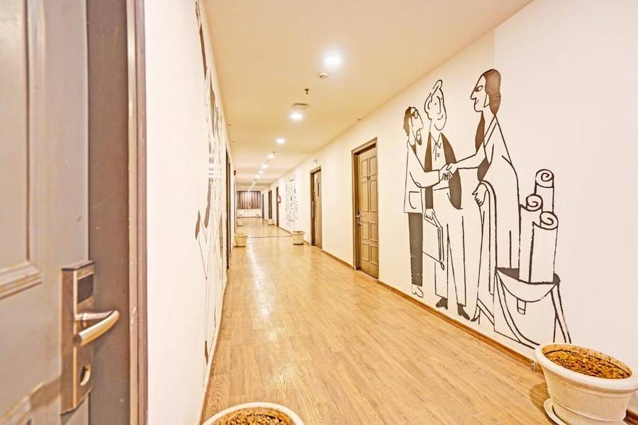 Townhouse 1434 Mukut Bazar,CHAUDHARY CHARAN SINGH INTERNATIONAL AIRPORT,3 star