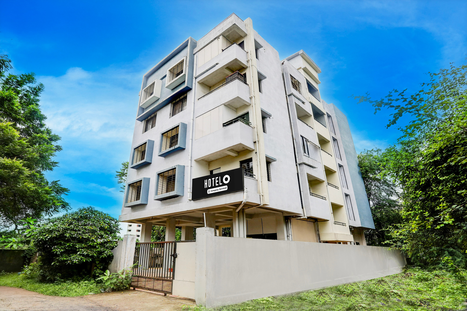 hotel o wardha road near airport