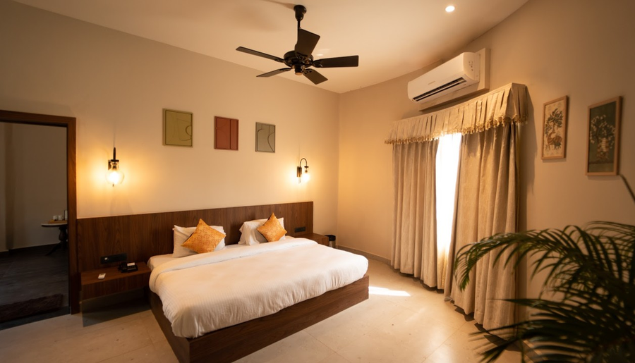 narwar lakefront resort