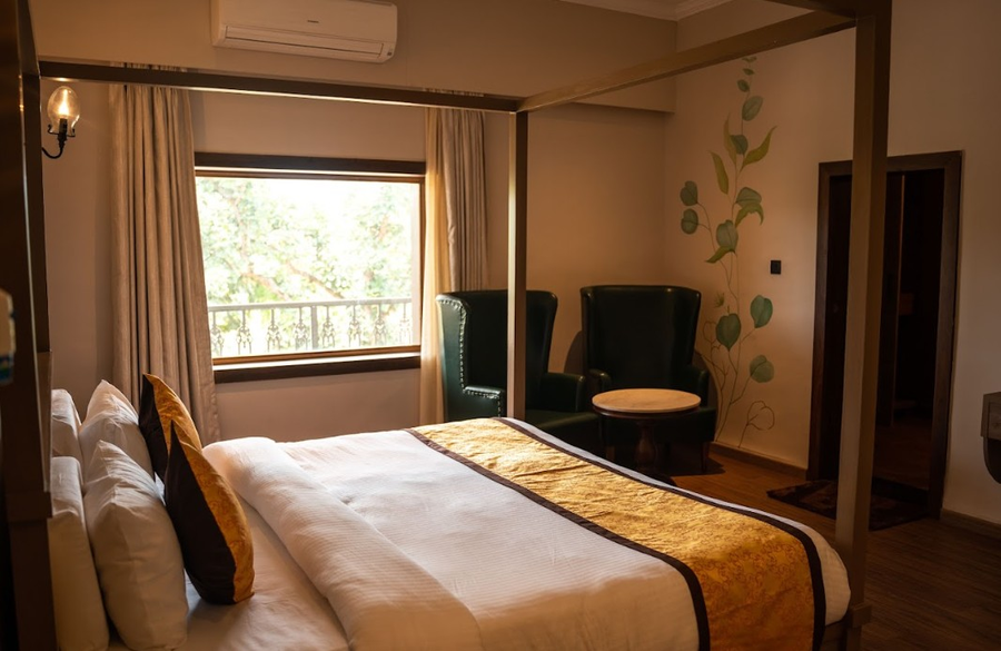 narwar lakefront resort