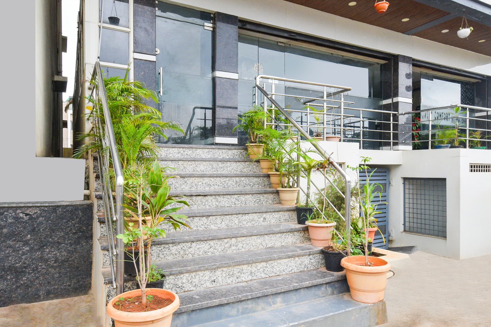 Super Collection O Shamshabad,Tank Bund Road,3 star