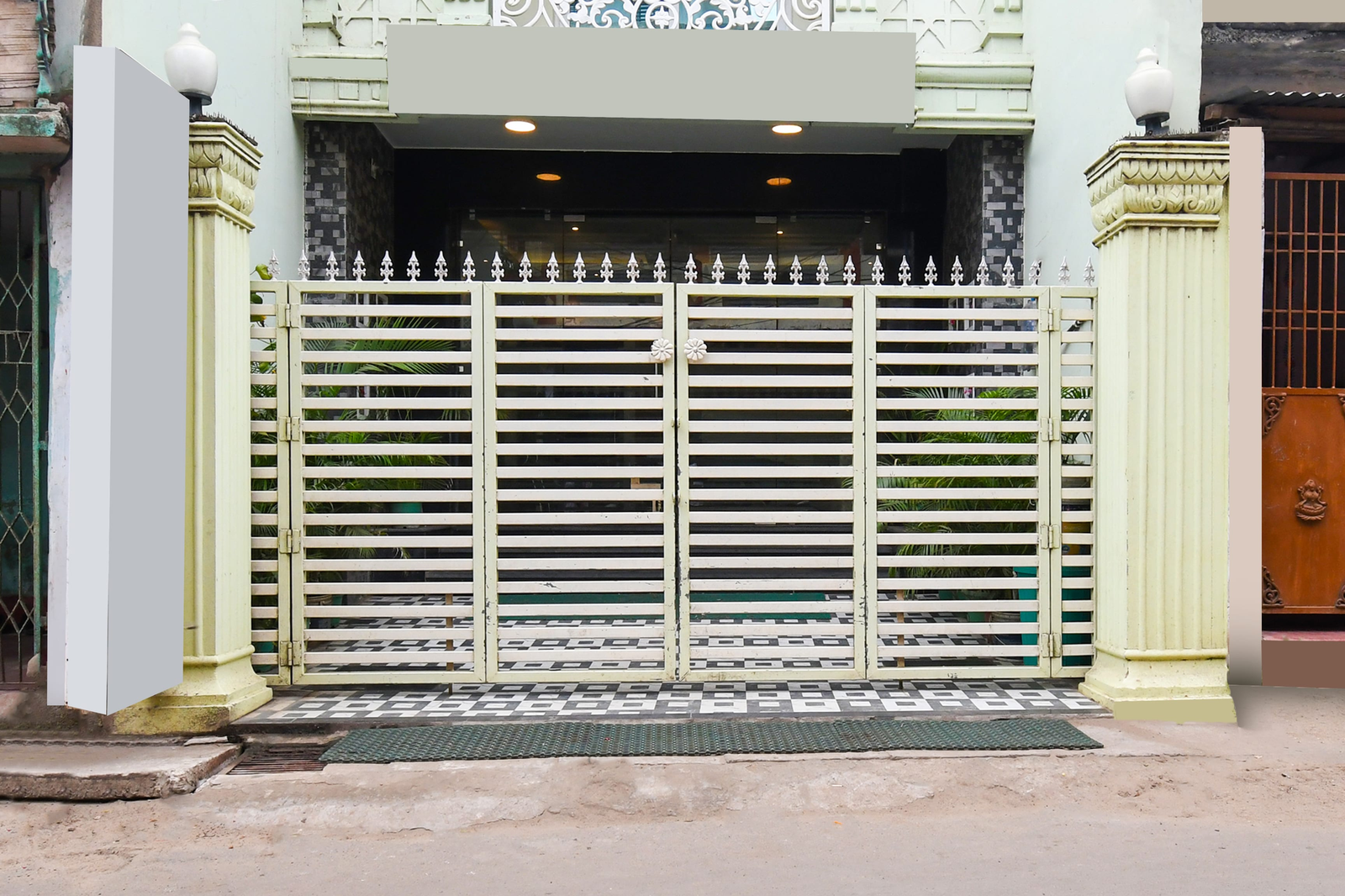 Super Collection O Paschim Dwar Near Jagannatha Temple,SHREE JAGANNATH MANDIR,3 star