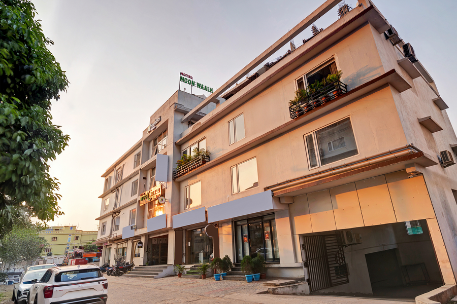 Treebo Moon Waalk, Patia,Patia, Bhubaneshwar,3 star