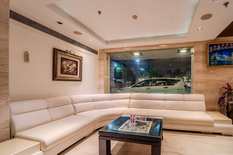 hotel aditya park regent