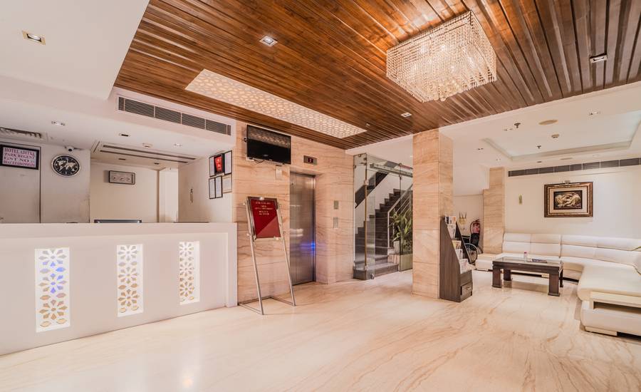 hotel aditya park regent