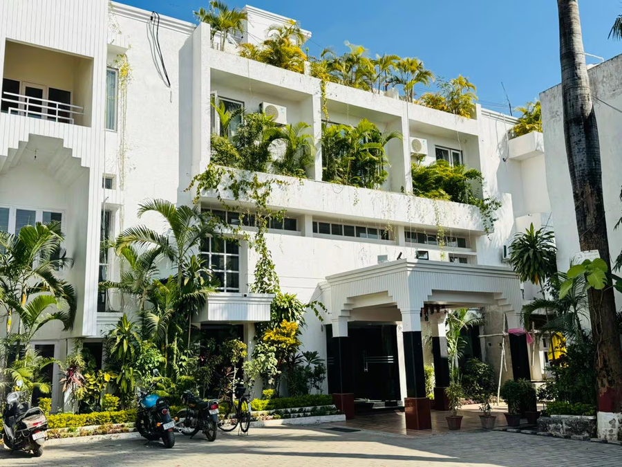 hotel mayura