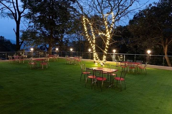 Hotel Wild Wood,Camel's Back Road, Mussoorie ,3 star