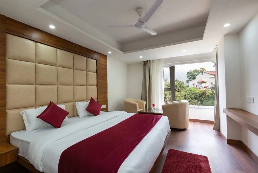Hotel Wild Wood,Camel's Back Road, Mussoorie ,3 star