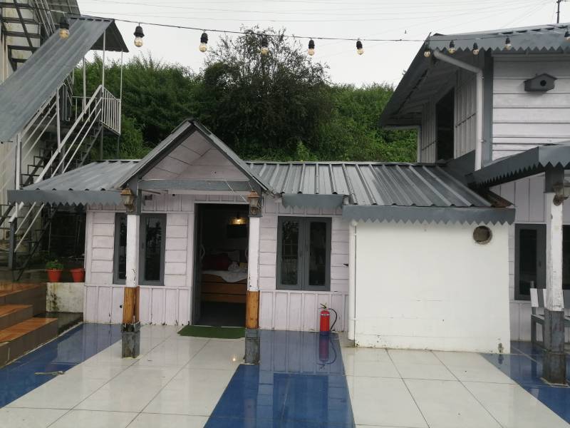 Saanjh By Barbet Resort And Cafe,Pangoot,3 star