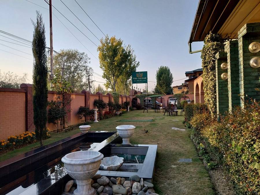 the dewan by royal naqash