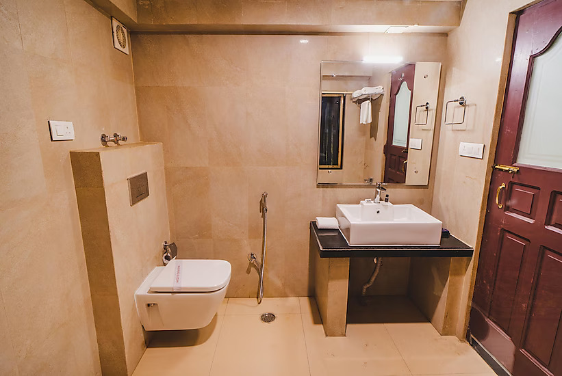 the dewan by royal naqash