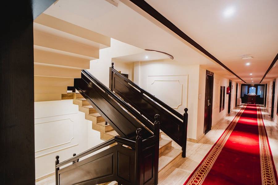 the dewan by royal naqash