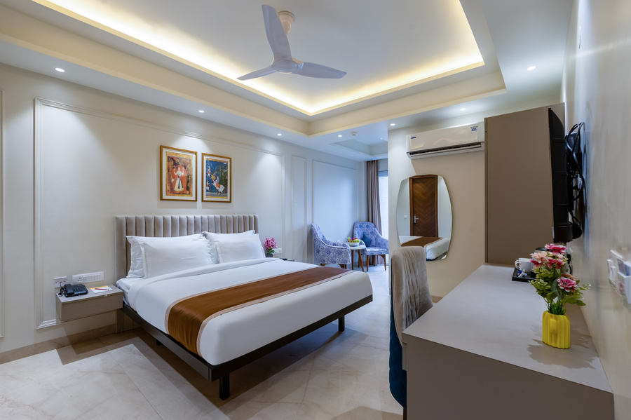 aadat hotel near artemis hospital gurgaon