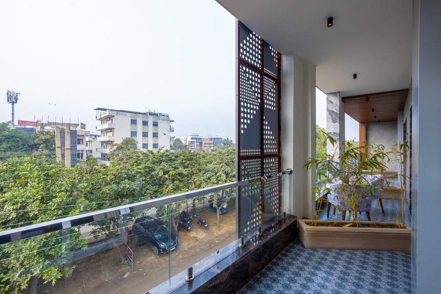 aadat hotel near artemis hospital gurgaon