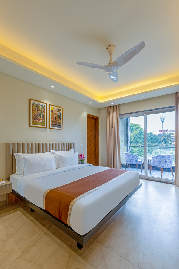 aadat hotel near artemis hospital gurgaon