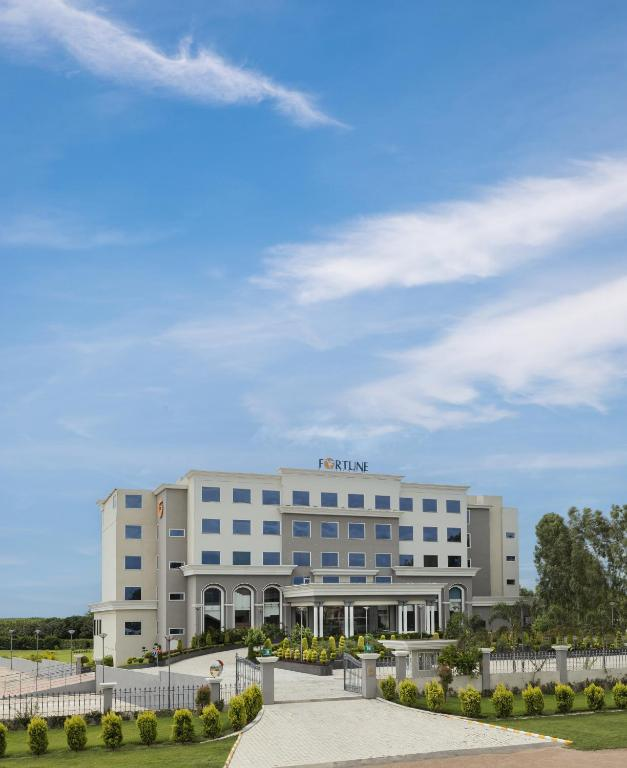 Fortune Park, Hoshiarpur - Member ITC Hotels' Group,India>>Hoshiarpur,5 star
