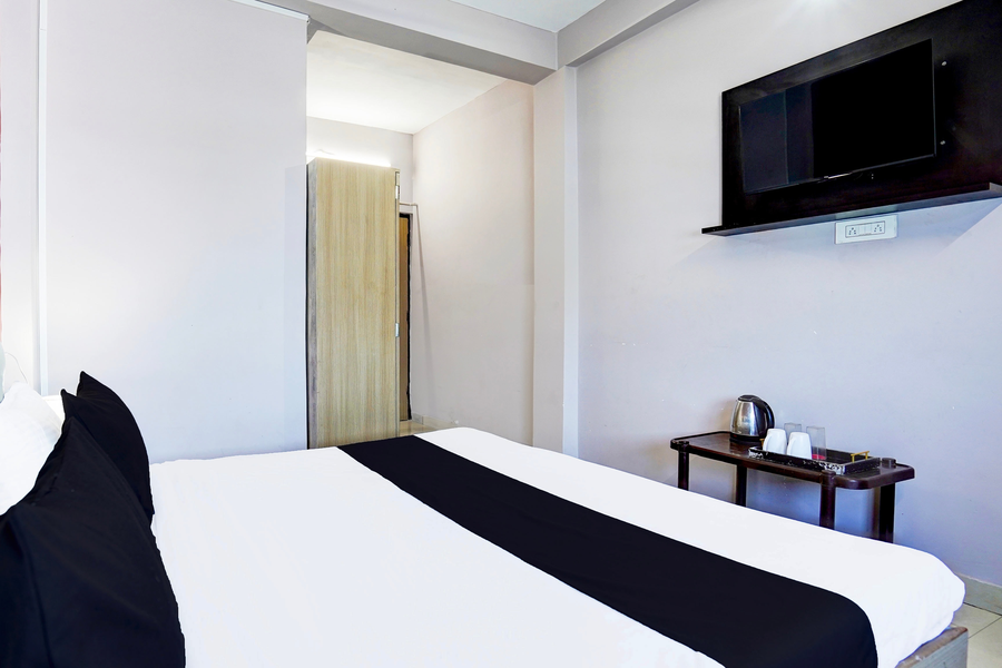 super hotel o blw kakarmatta near banaras junction