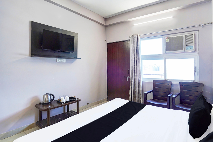 super hotel o blw kakarmatta near banaras junction