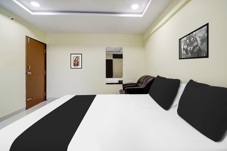 super hotel o murali nagar near nad junction