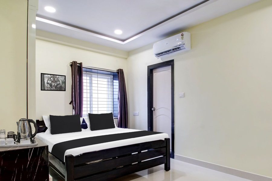 super hotel o murali nagar near nad junction