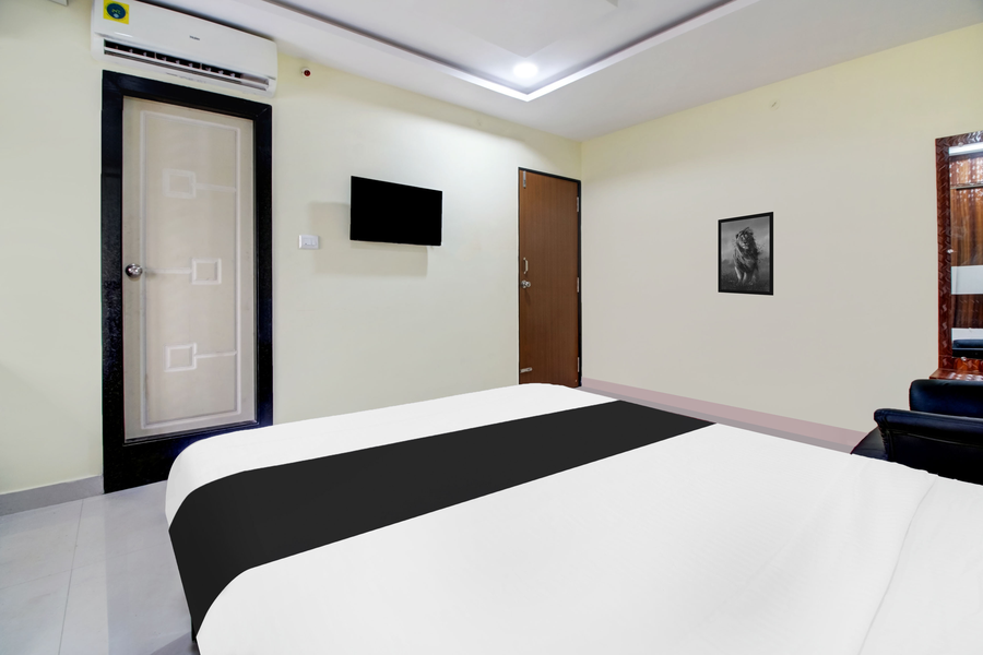 super hotel o murali nagar near nad junction