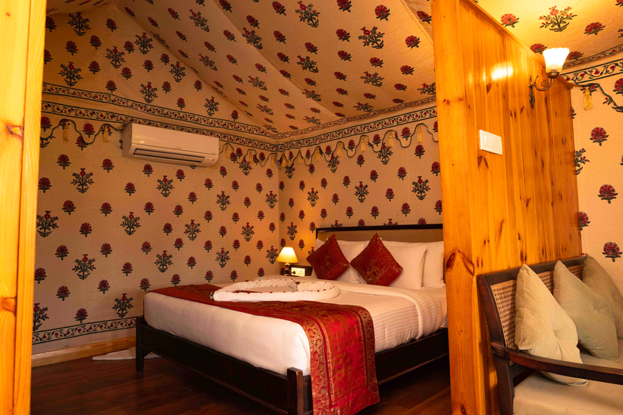om vilas benares