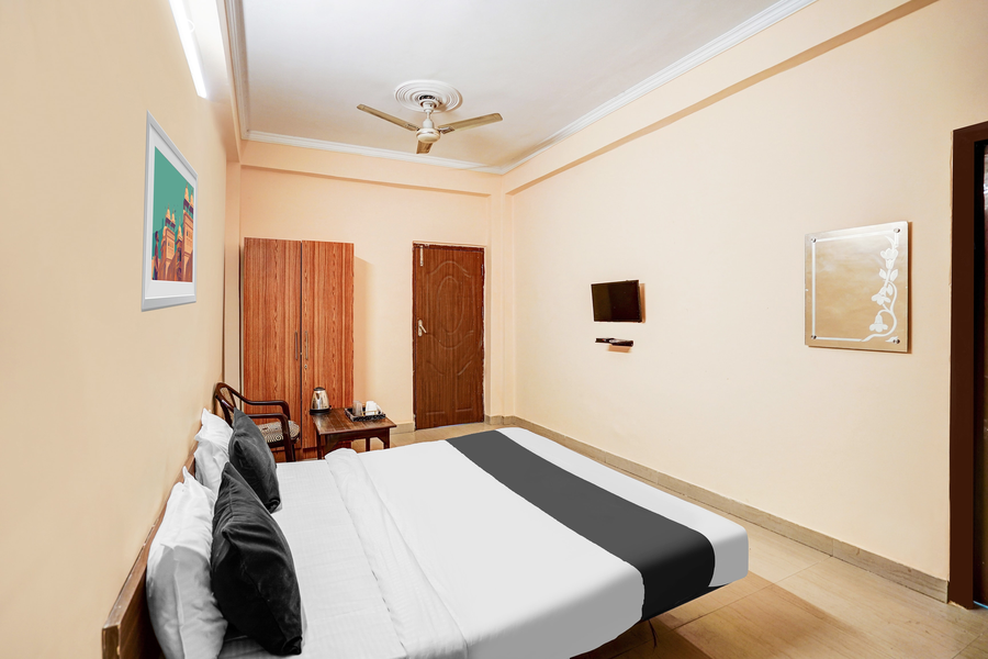 super hotel o jankipuram vikas nagar