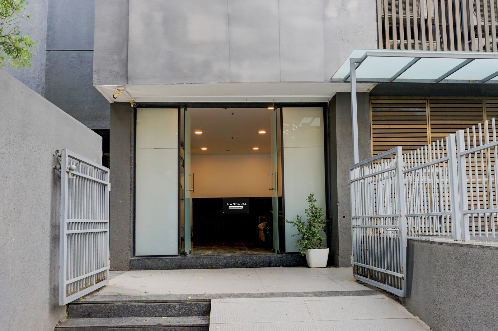 Super Townhouse Balewadi,Baner,4 star