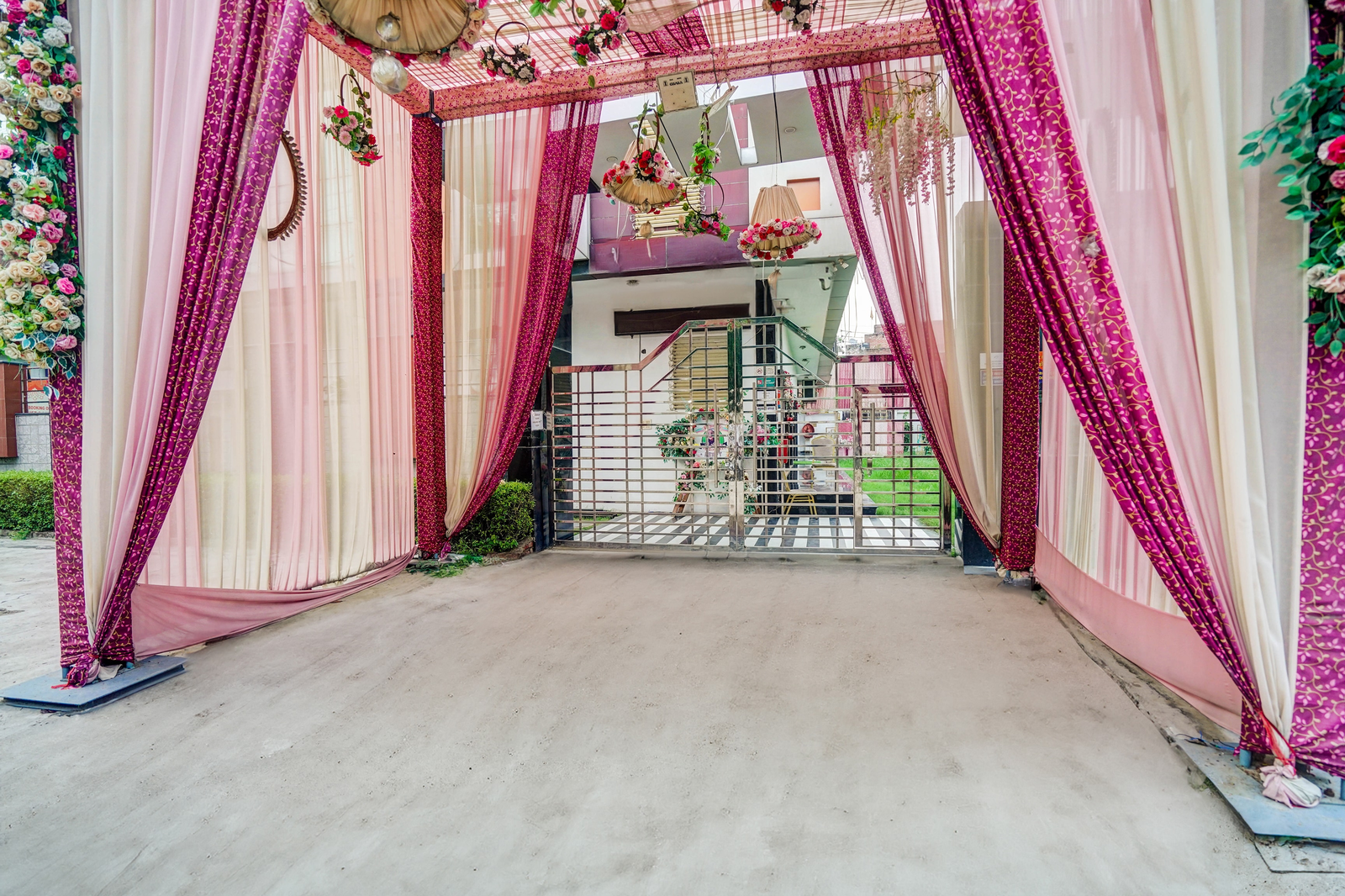 super townhouse keshavpuram