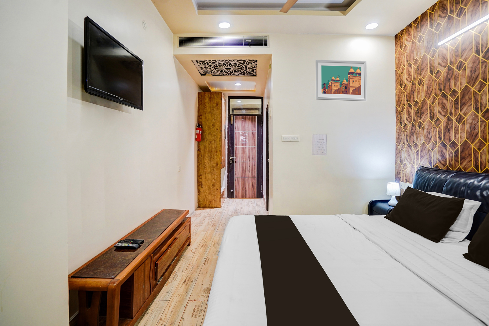 super townhouse keshavpuram